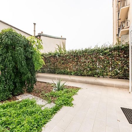 Renovated Apt With Garden & Veranda! มิลาน ภายนอก รูปภาพ