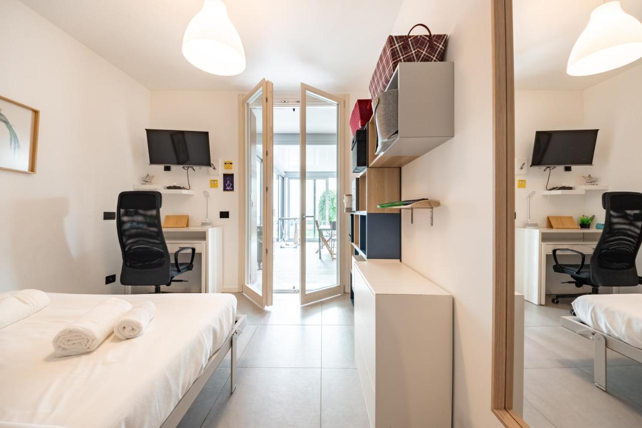 Renovated Apt With Garden & Veranda! มิลาน ภายนอก รูปภาพ